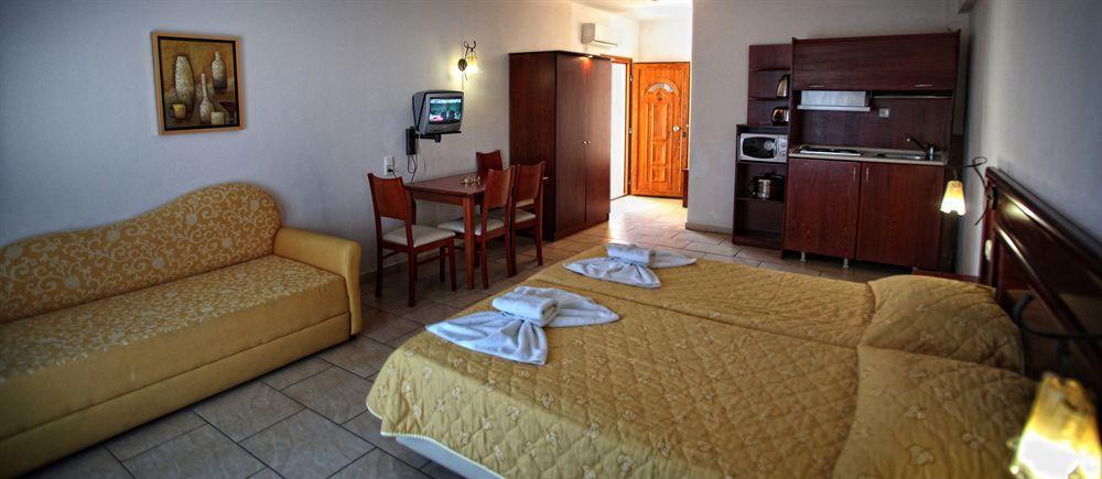 Nereides Hotel Hanioti Ngoại thất bức ảnh