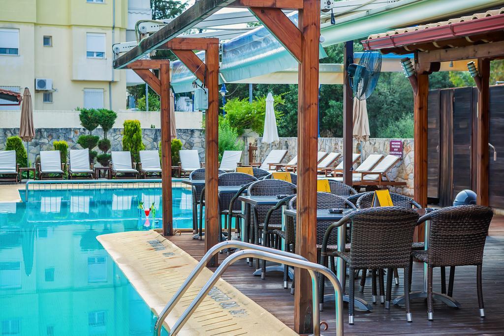 Nereides Hotel Hanioti Ngoại thất bức ảnh