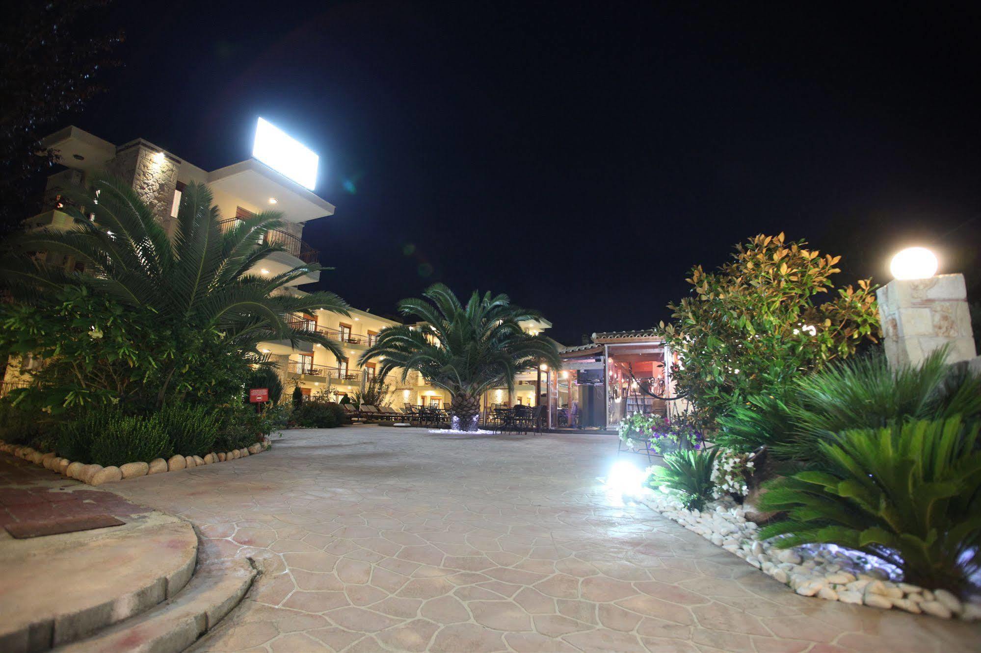 Nereides Hotel Hanioti Ngoại thất bức ảnh